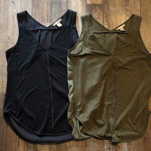 Banana Republic Sleeveless V-Neck Layered Tank - Black & Olive